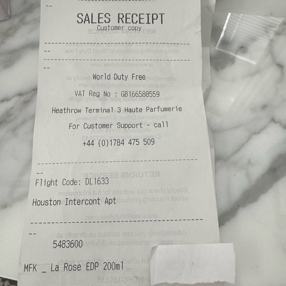 Maison Francis Kurkdjian A La Rose EDP 200ml - Picture 5 of 10